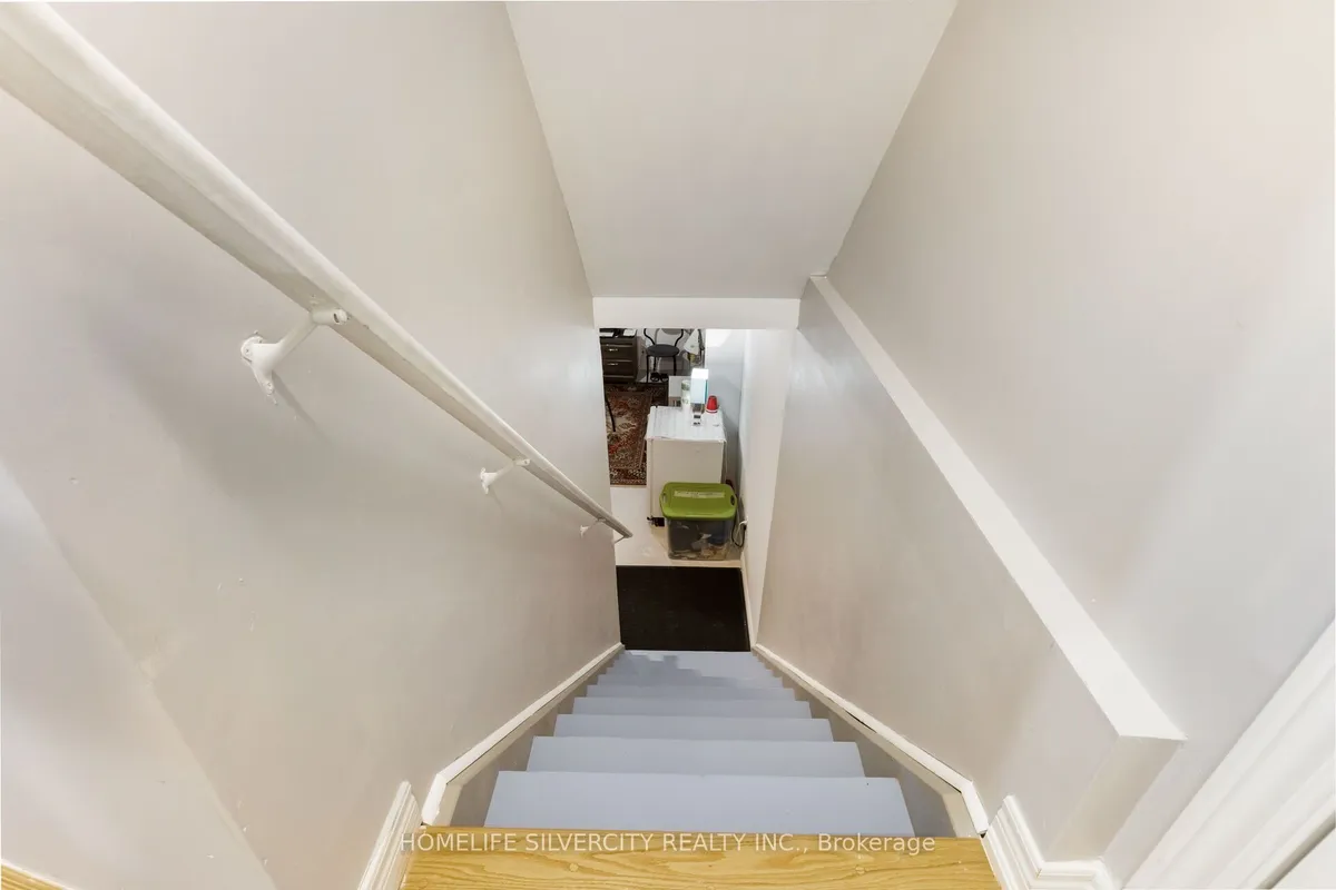 411 Windfields Farm Drive, ON L1L 0M1