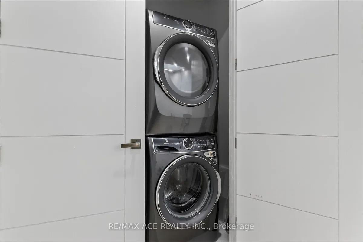 34 Andrew Avenue, ON M1M 3H2