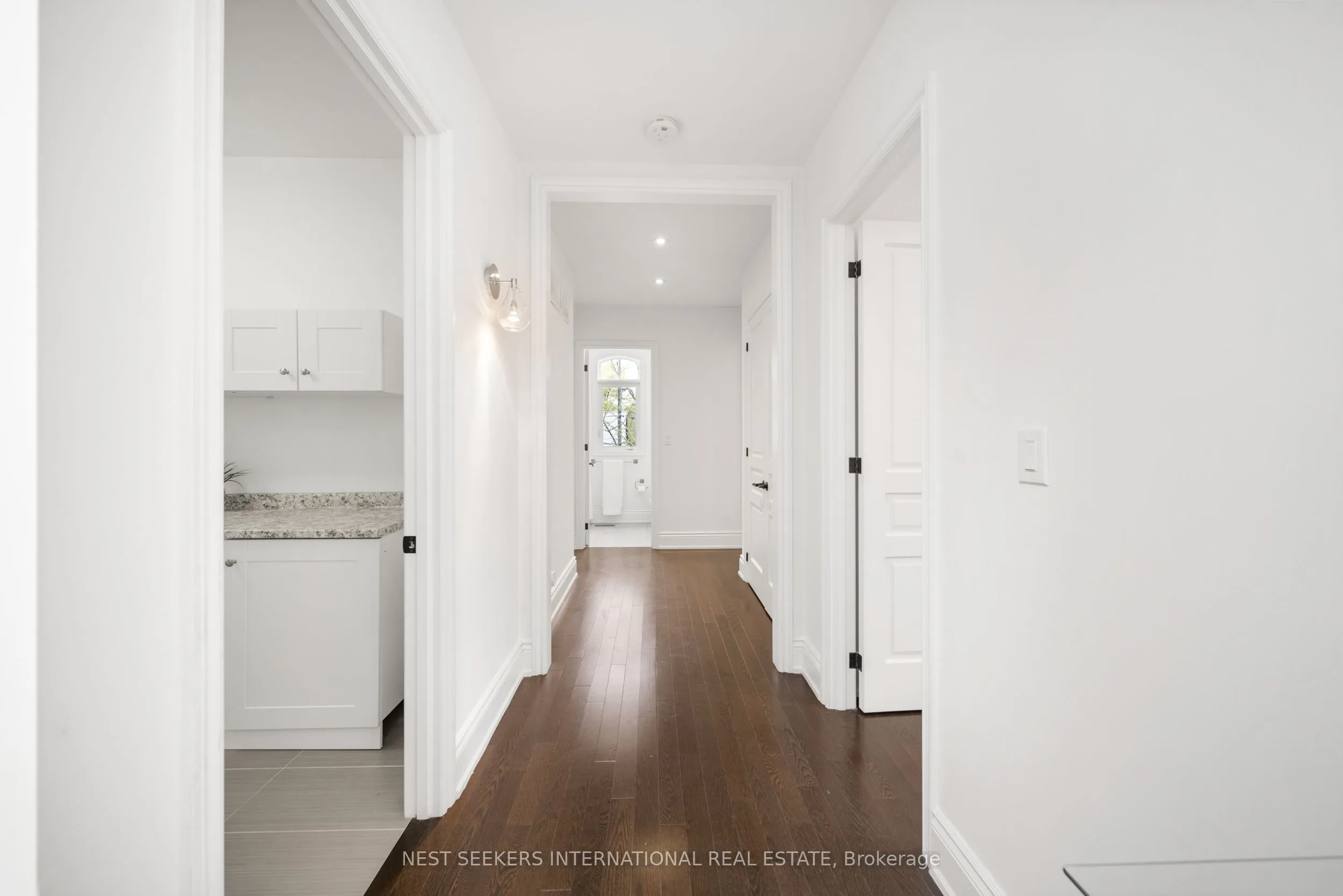 117 Parkview Hill Crescent, ON M4B 1R6