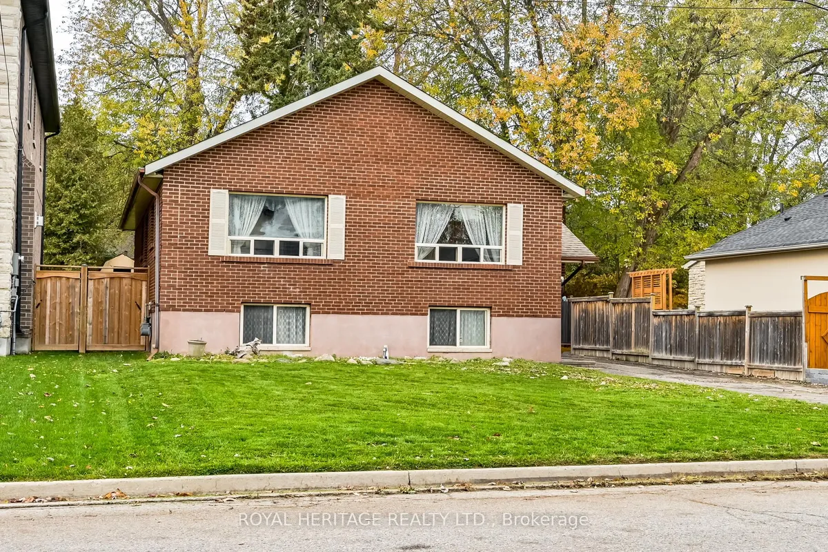 548 Marksbury Road, ON L1W 2S6