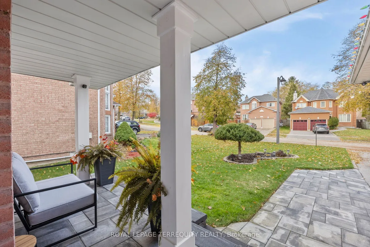 1080 Wildrose Crescent, ON L1X 2R3