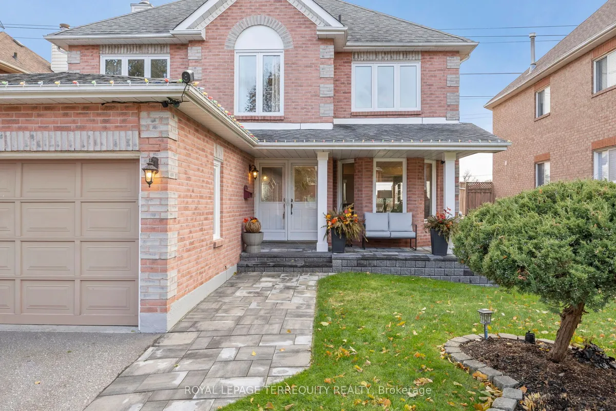 1080 Wildrose Crescent, ON L1X 2R3