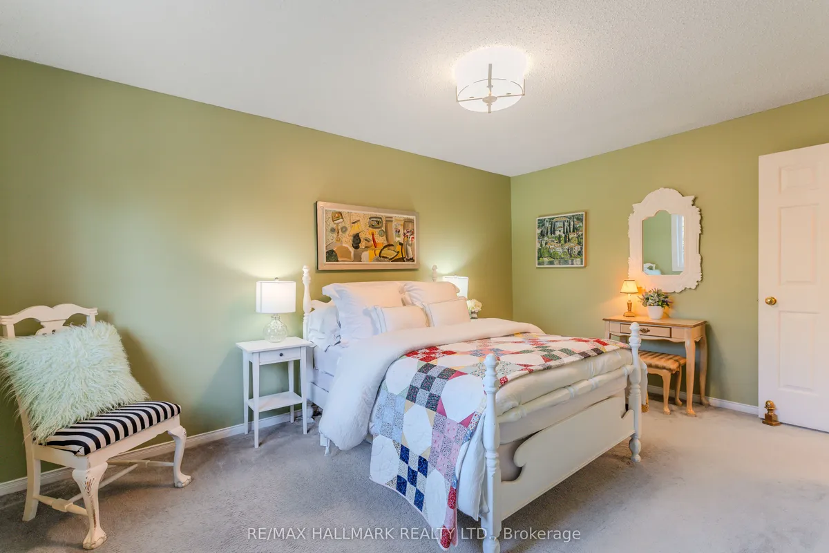 1091 Benton Crescent, ON L1X 1N2