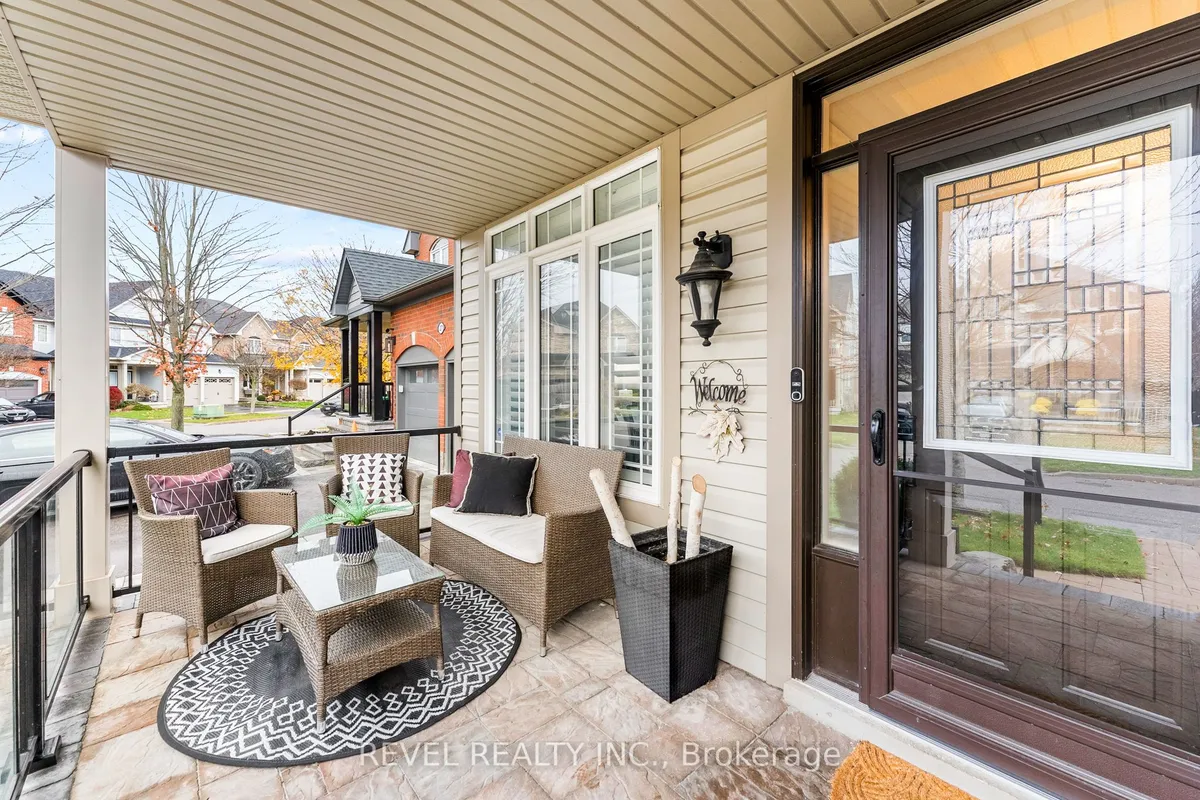 25 Duckfield Crescent, ON L1Z 2C8