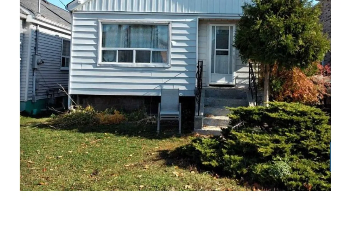 93 Heale Avenue, ON M1N 3X9