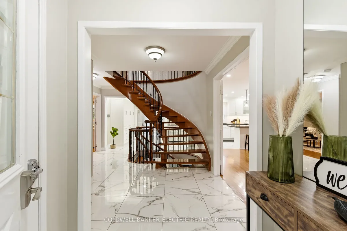 86 Rollo Drive, ON L1S 7B7