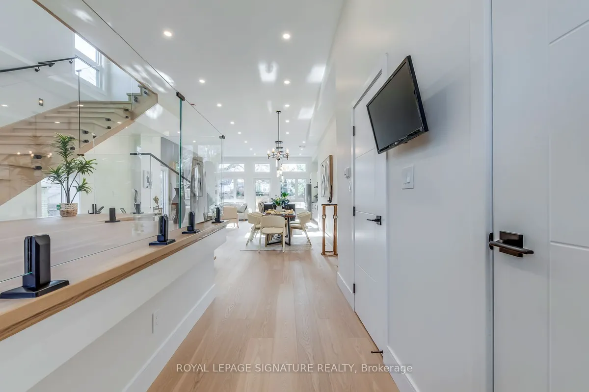 117 Holborne Avenue, ON M4C 2R3