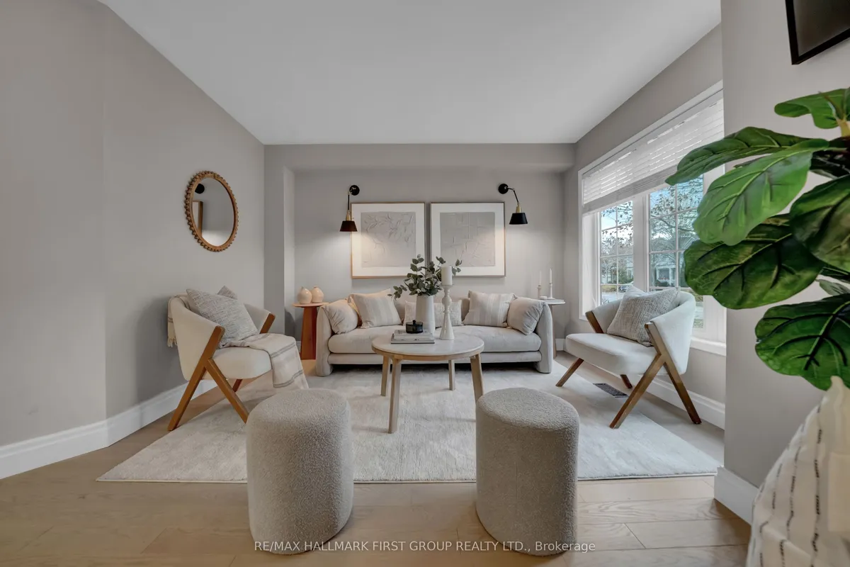 136 Warwick Avenue, ON L1Z 1L3