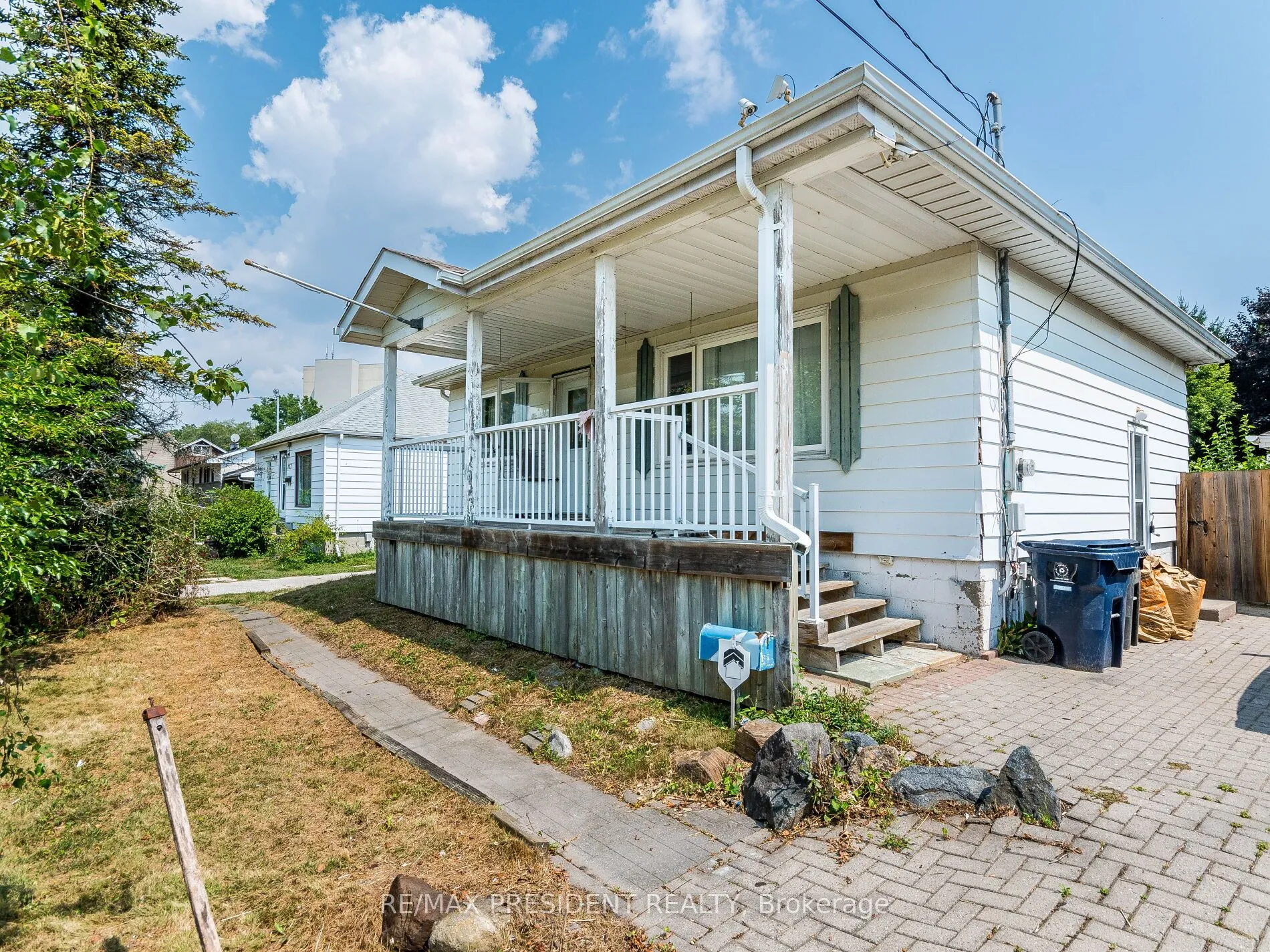 135 Kitchener Road, ON M1E 2Y2