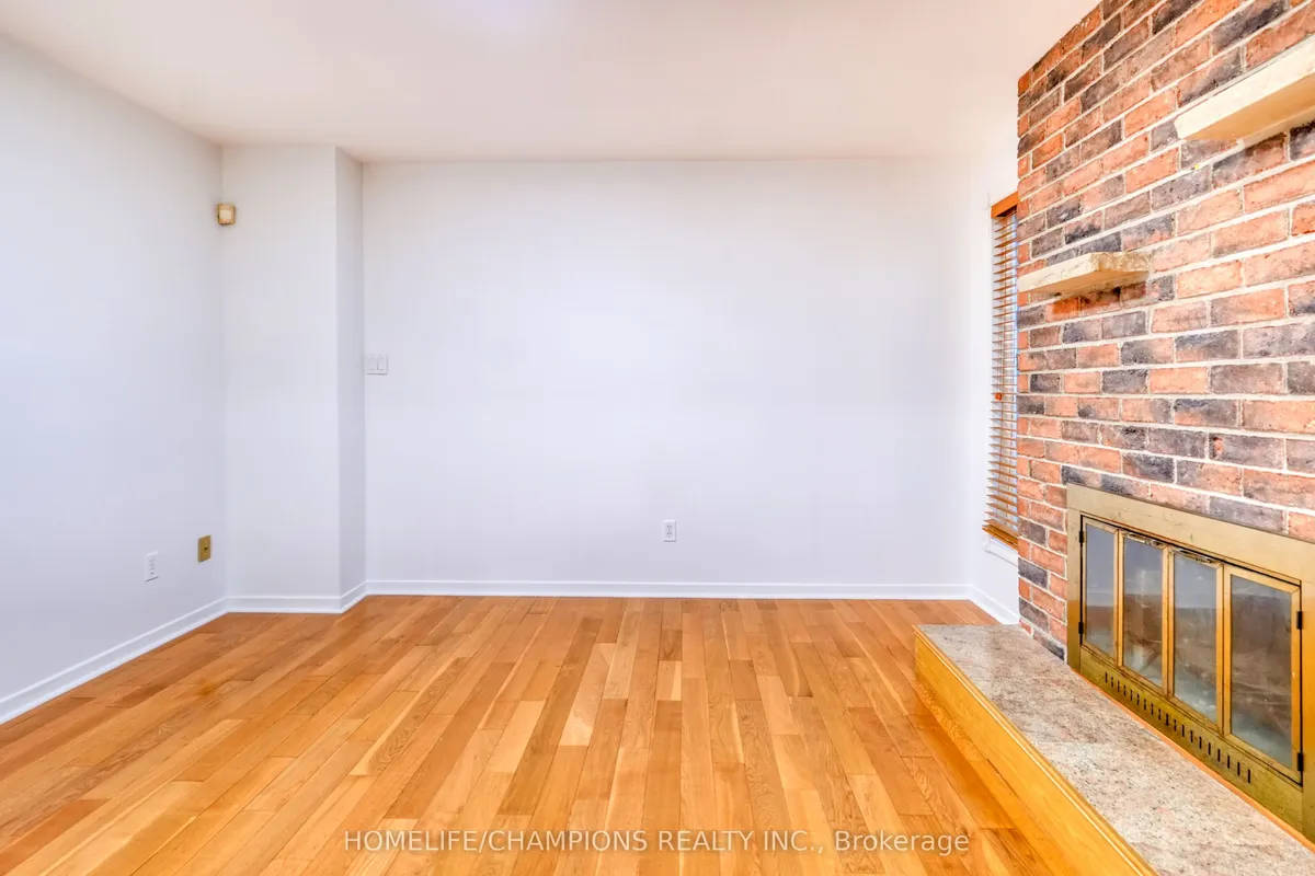 9 Seagrave Crescent, ON M1W 3H6