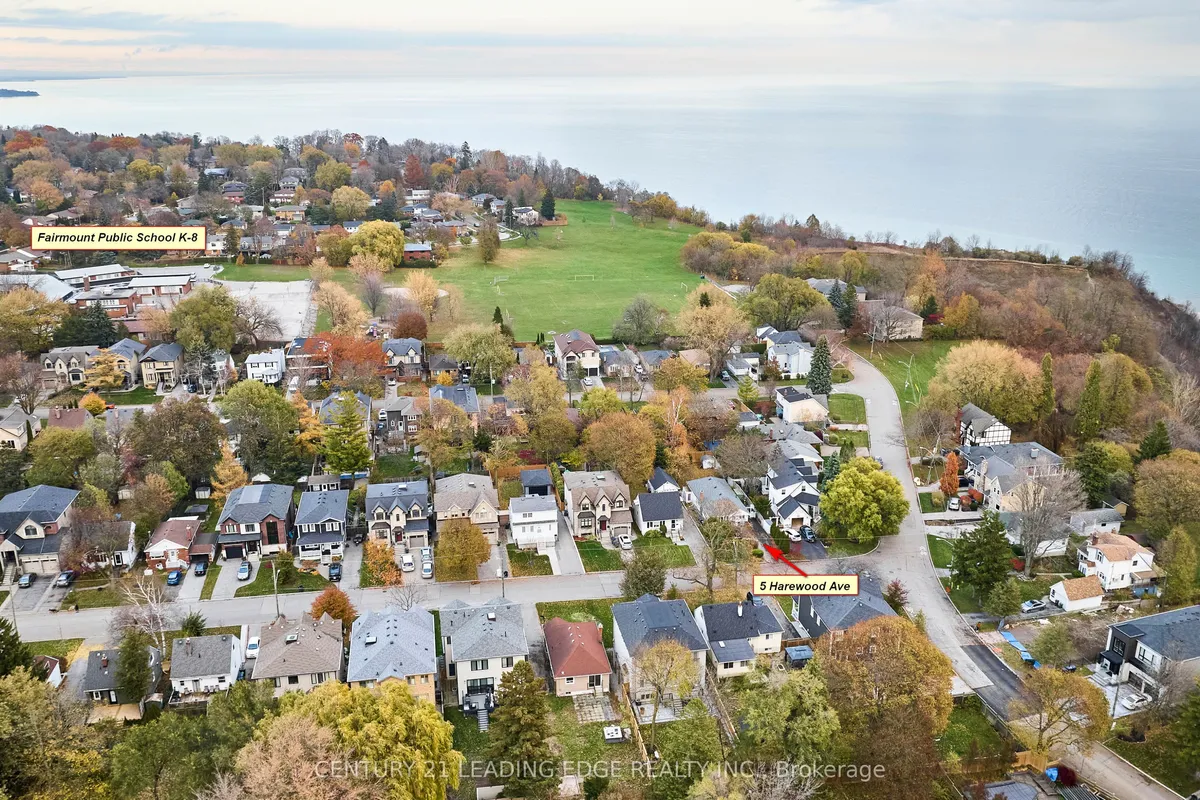 5 Harewood Avenue, ON M1M 2R1