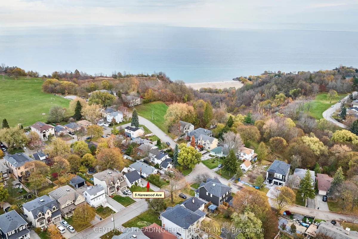 5 Harewood Avenue, ON M1M 2R1