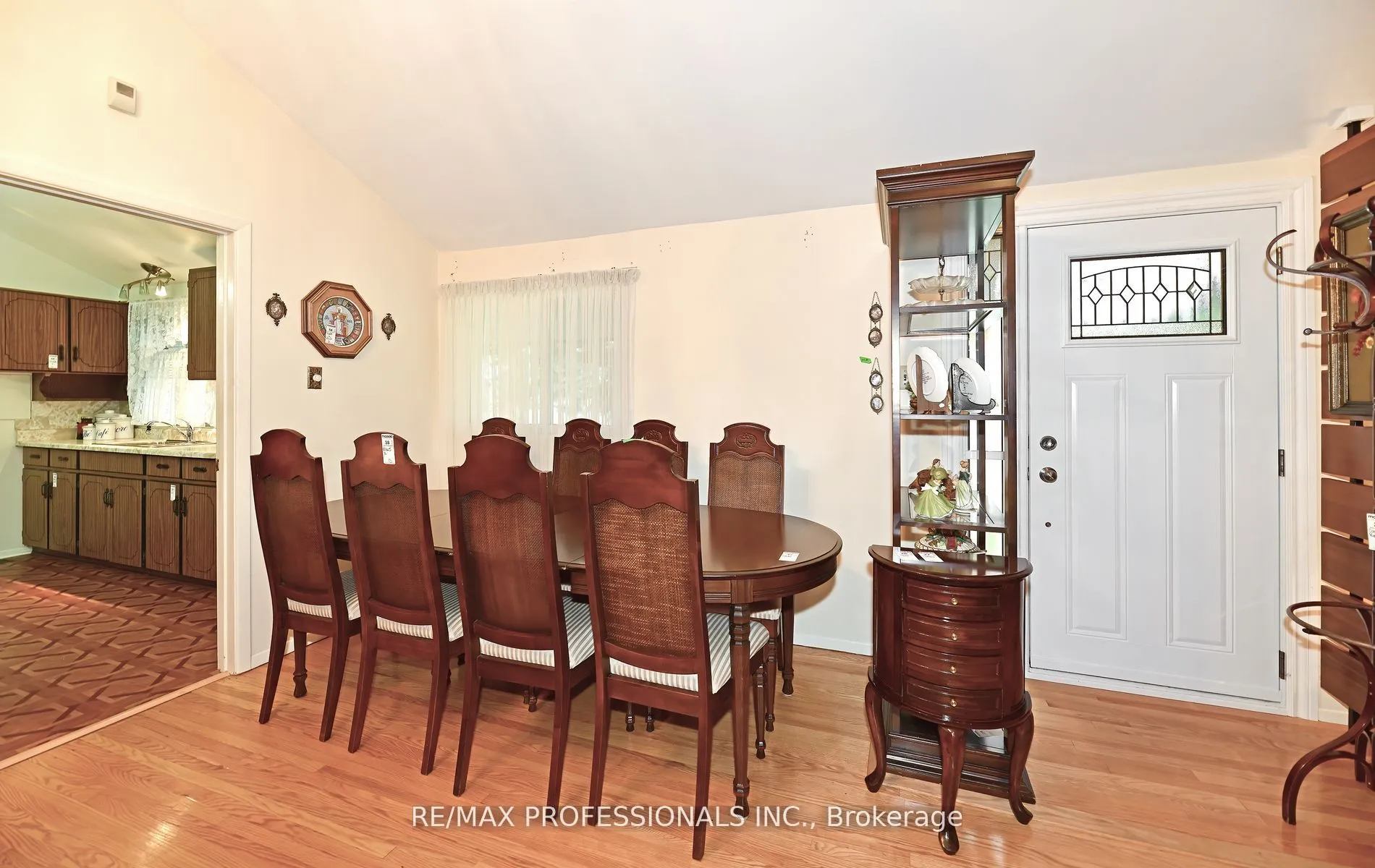 2 Lesterwood Crescent, ON M1P 3L4