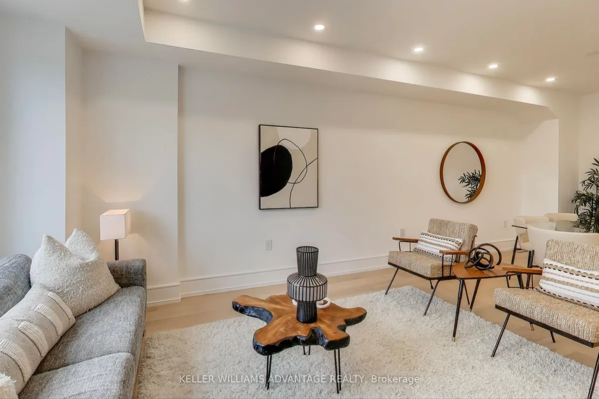 102 Yardley Avenue, ON M4B 2B1