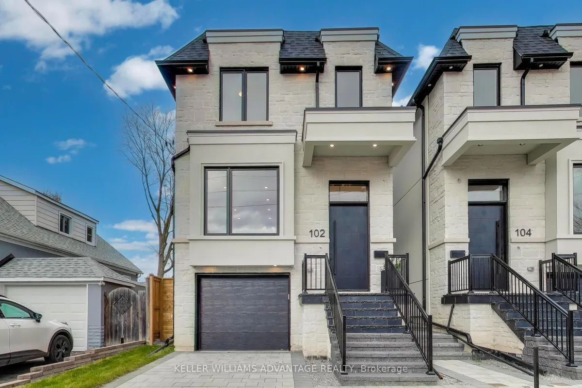 102 Yardley Avenue, ON M4B 2B1