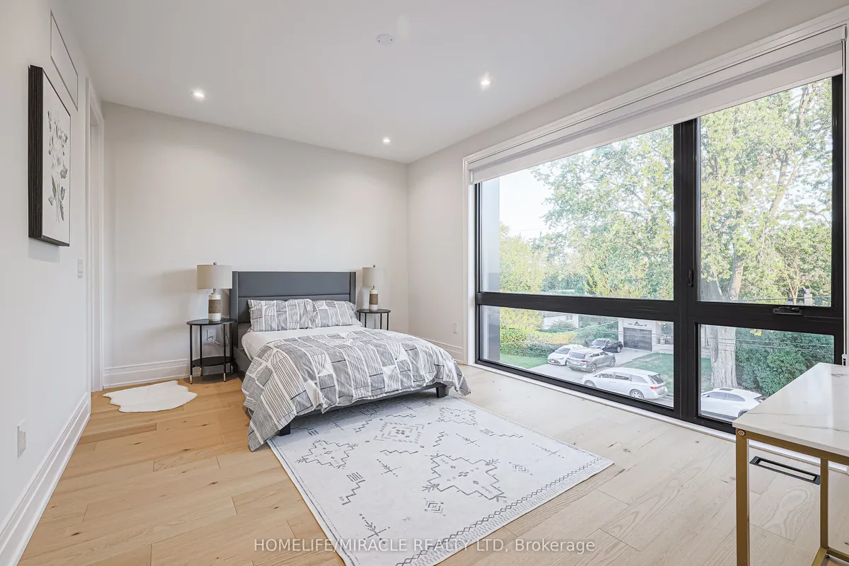 636 Annland Street, ON L1W 1B1