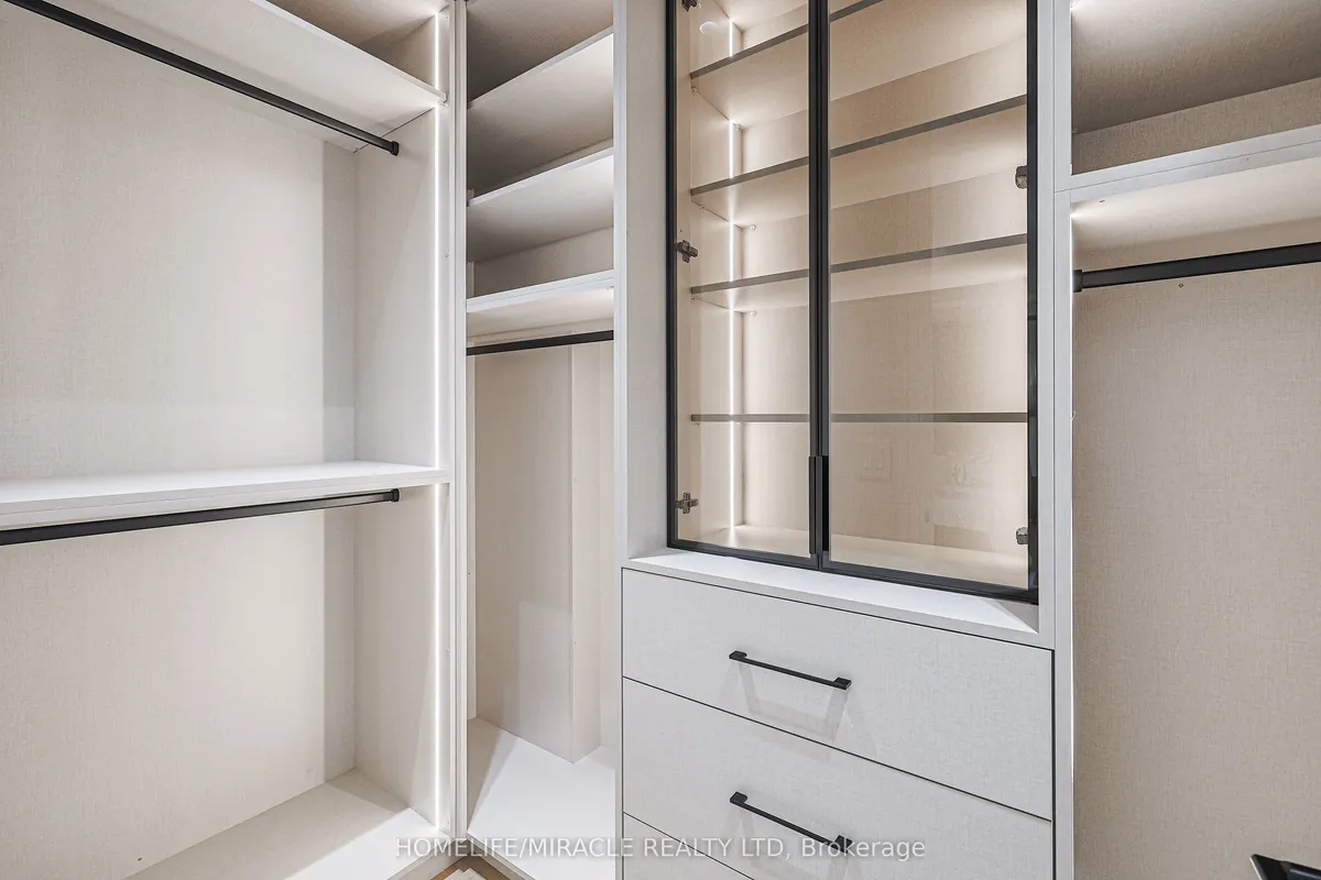 636 Annland Street, ON L1W 1B1