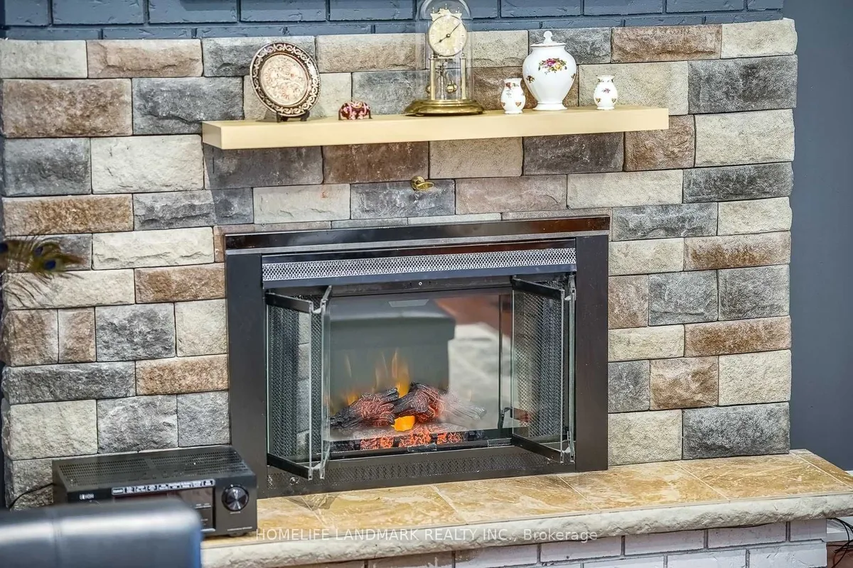 1703 Shadybrook Drive, ON L1V 3A3