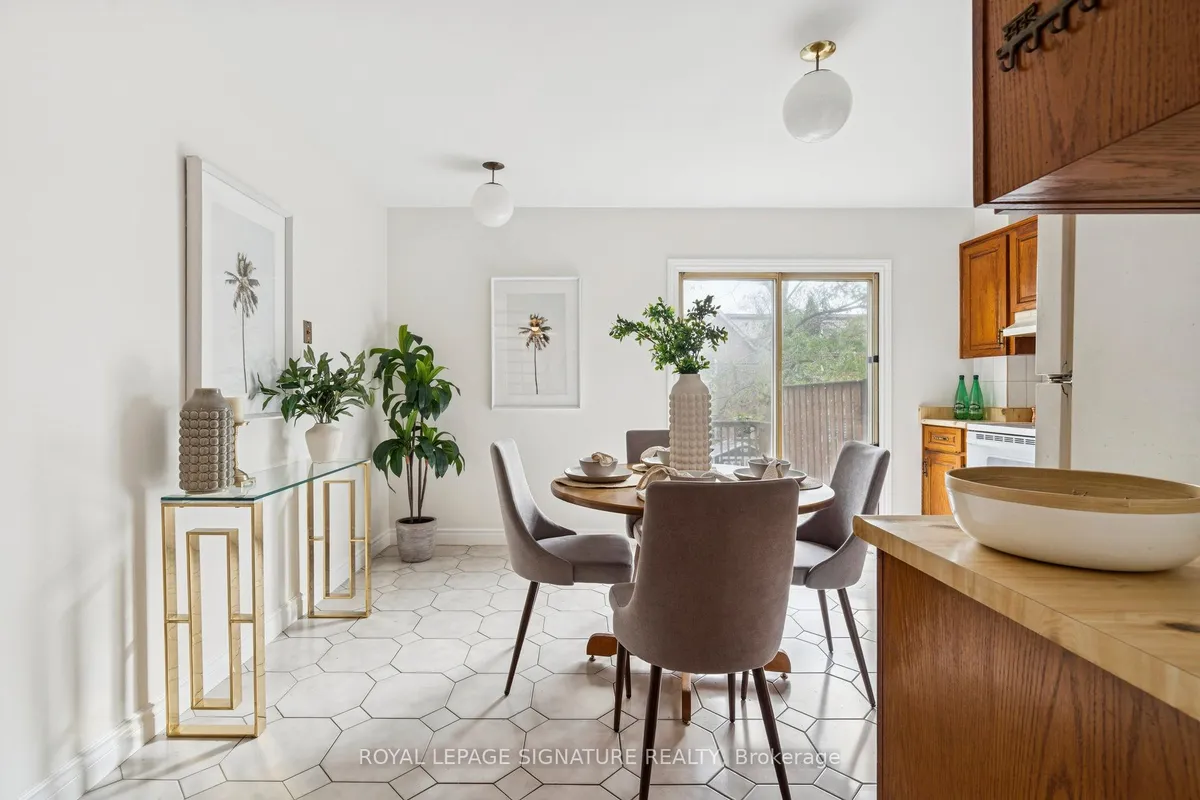 57 Ashland Avenue, ON M4L 1J9