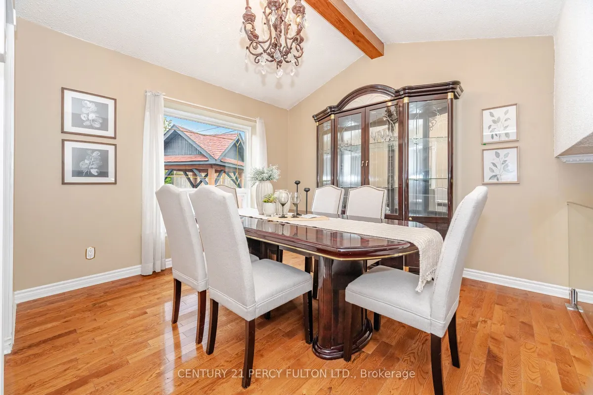 1994 Spruce Hill Road, ON L1V 3N8