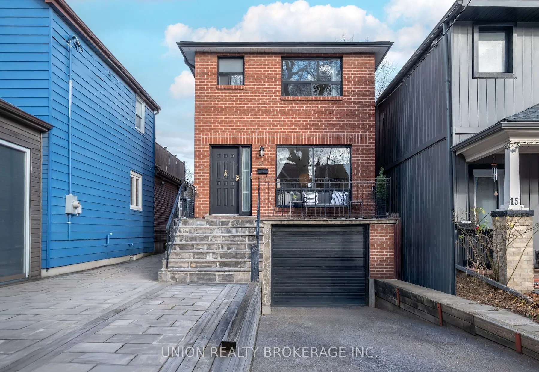 19 Ashdale Avenue, ON M4L 2Y6