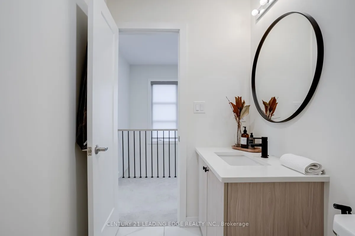 1645 Shining Star Chase, ON L1X 0H9