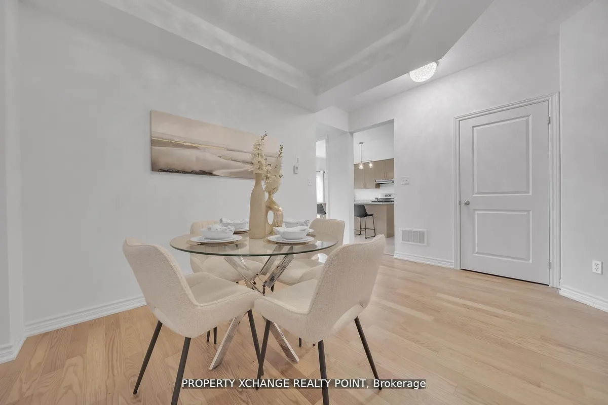 1120 Skyridge Boulevard, ON L1X 0M8