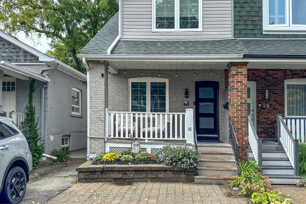 18 Leroy Avenue, ON M4J 4G7