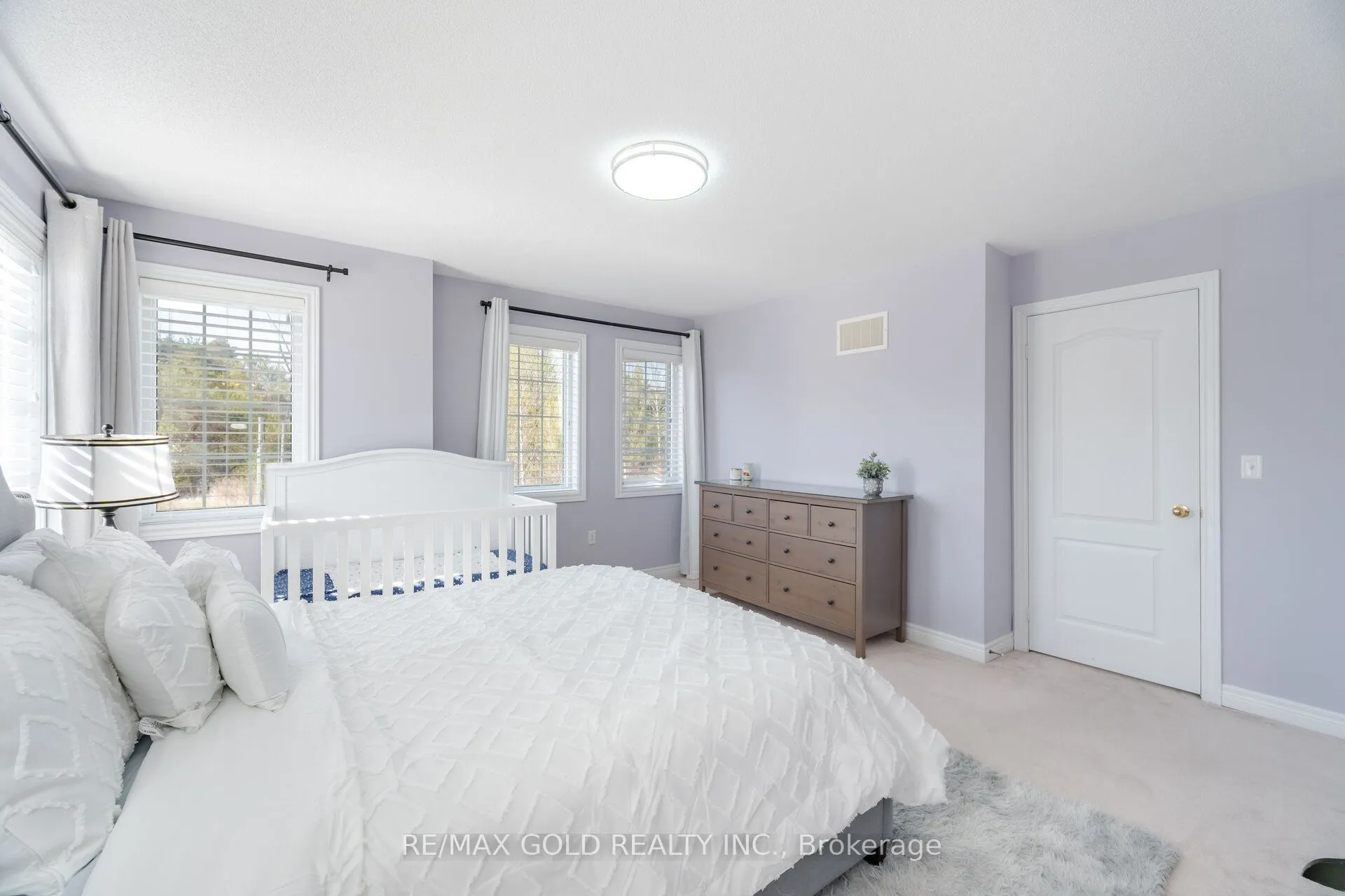 2494 Earl Grey Avenue, ON L1X 0B9