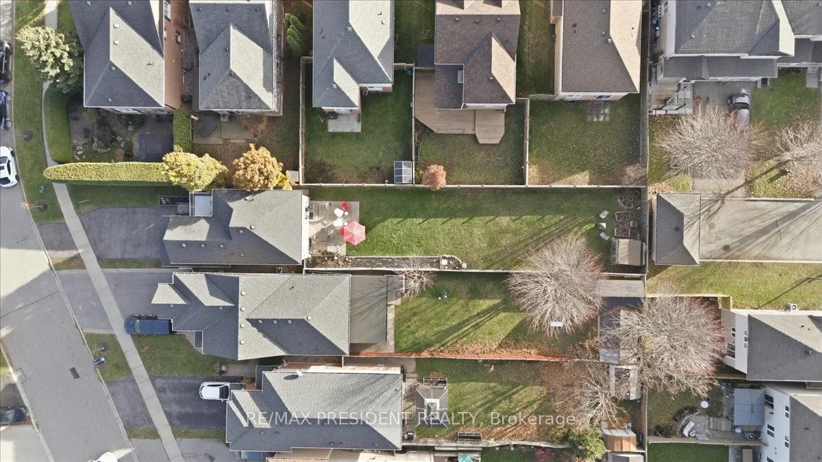 8 Cotton Street, ON L1C 5H3