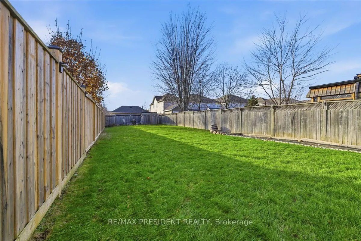 8 Cotton Street, ON L1C 5H3