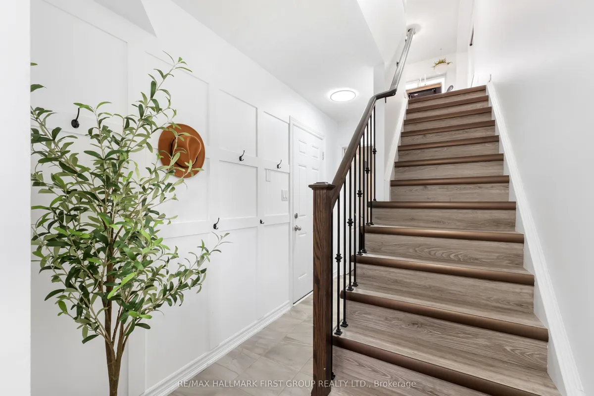 93 Markham Trail, ON L1C 0S4