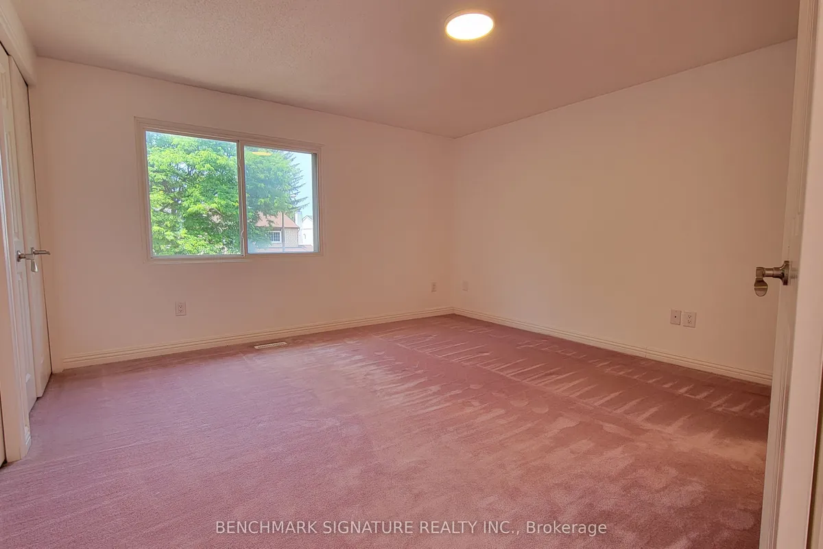 35 Wintermute Boulevard, ON M1W 3M5