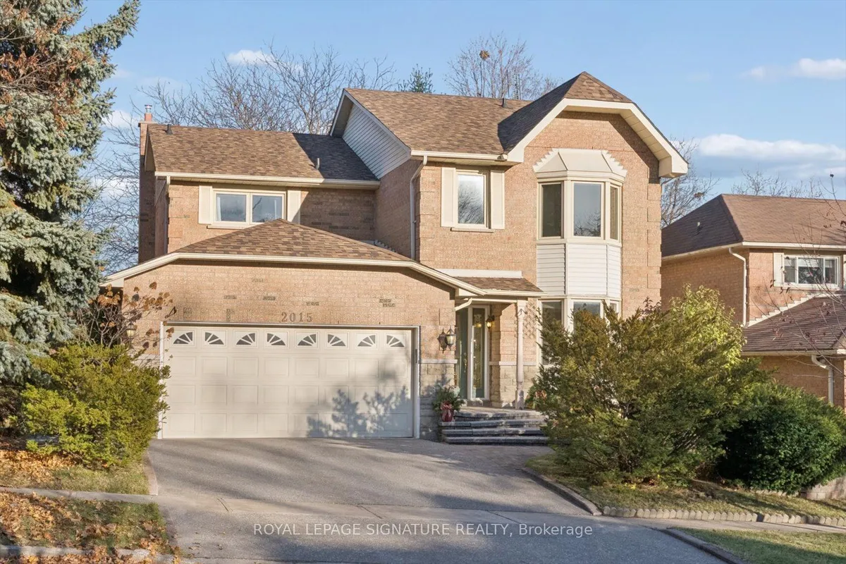 2015 Lynn Heights Drive, ON L1X 1N5