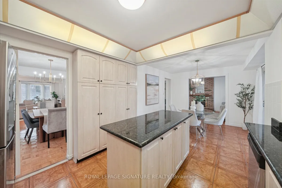 2015 Lynn Heights Drive, ON L1X 1N5