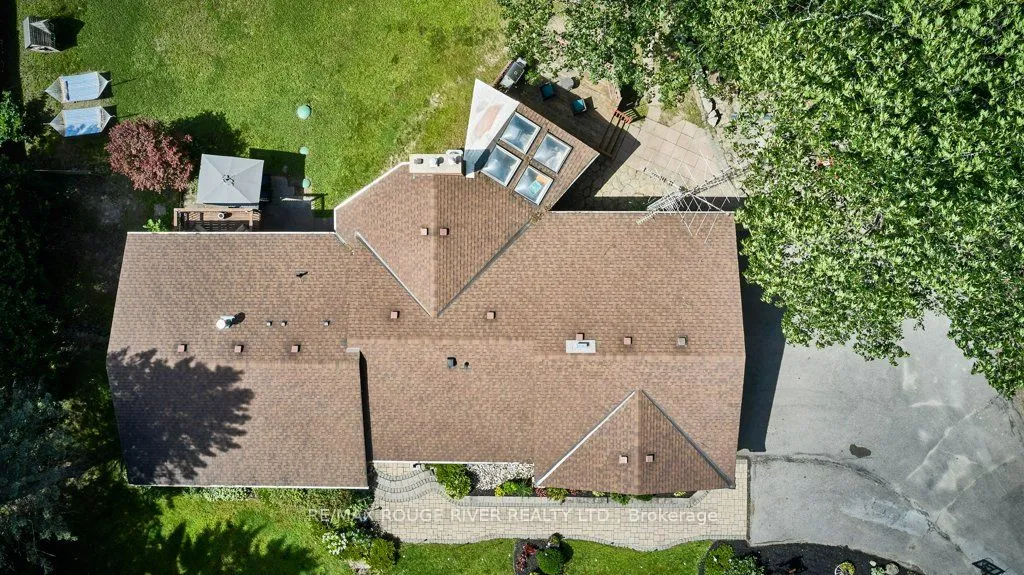 112 Old Varcoe Road, ON L1E 2K4