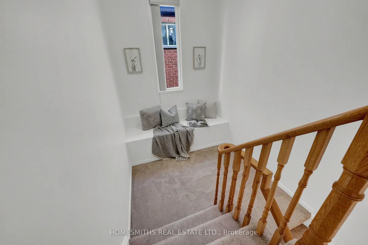 25 Sprucewood Crescent, ON L1C 5C6