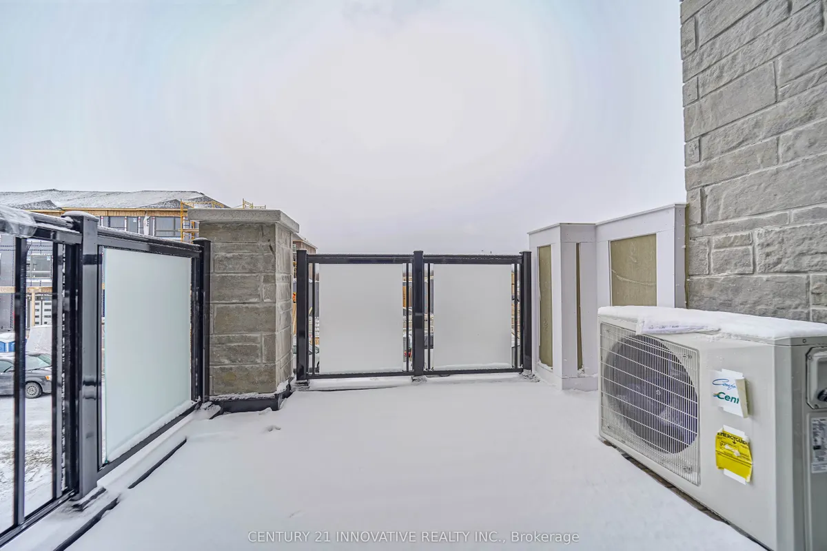 3325 Thunderbird Promenade, ON L1X 0N4