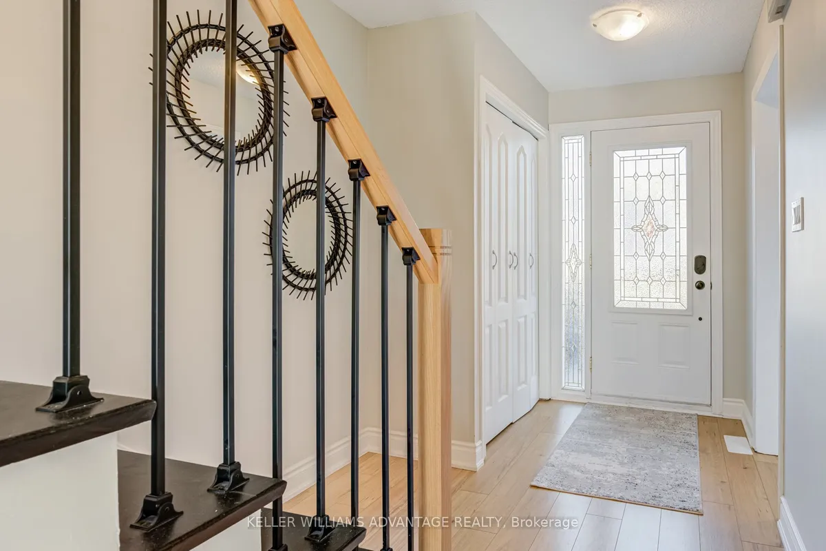 17 Loscombe Drive, ON L1C 3S8