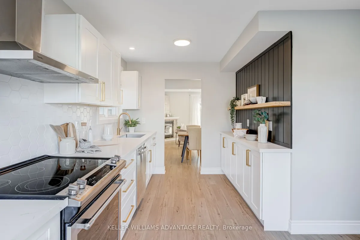 17 Loscombe Drive, ON L1C 3S8