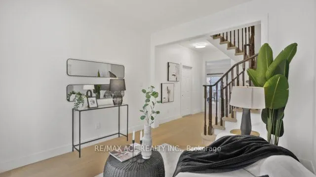 63 Westray Crescent, ON L1Z 0B3