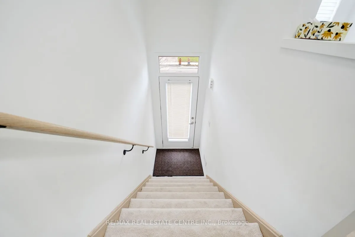 149 Hunt Street, ON L1S 7M3