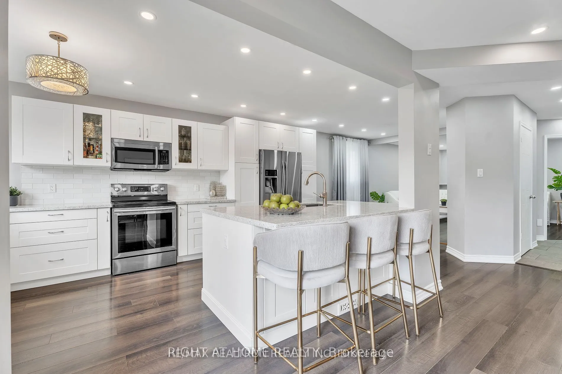 150 Sandringham Drive, ON L1E 2G6