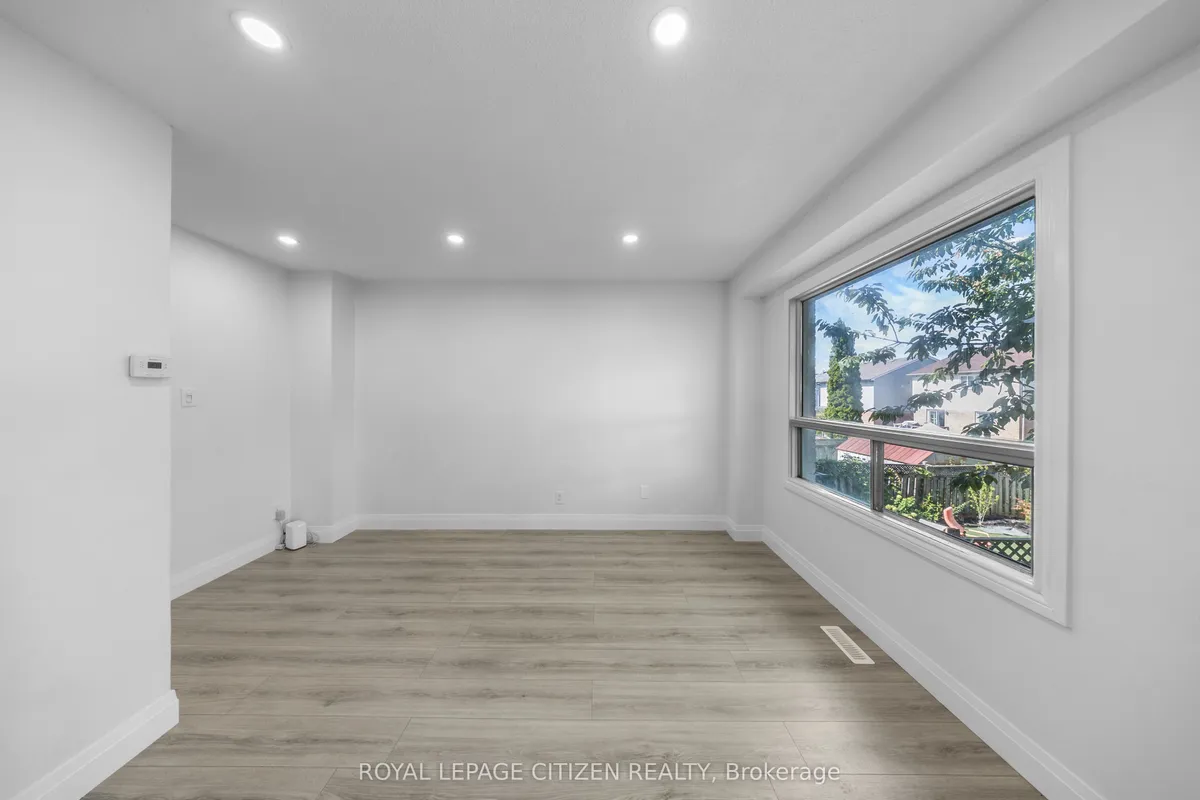 116 Ducatel Crescent, ON L1T 3B1