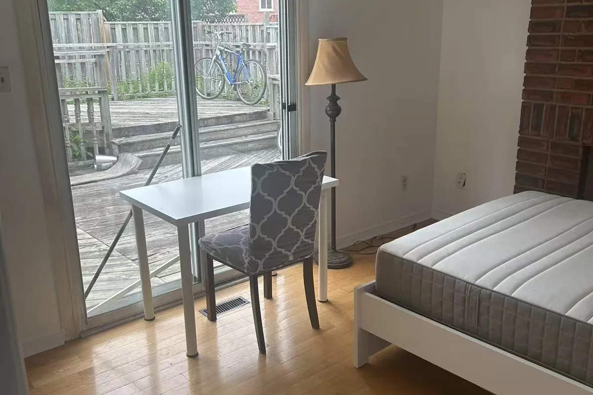 3528 Ellesmere Road, ON M1C 3Z2