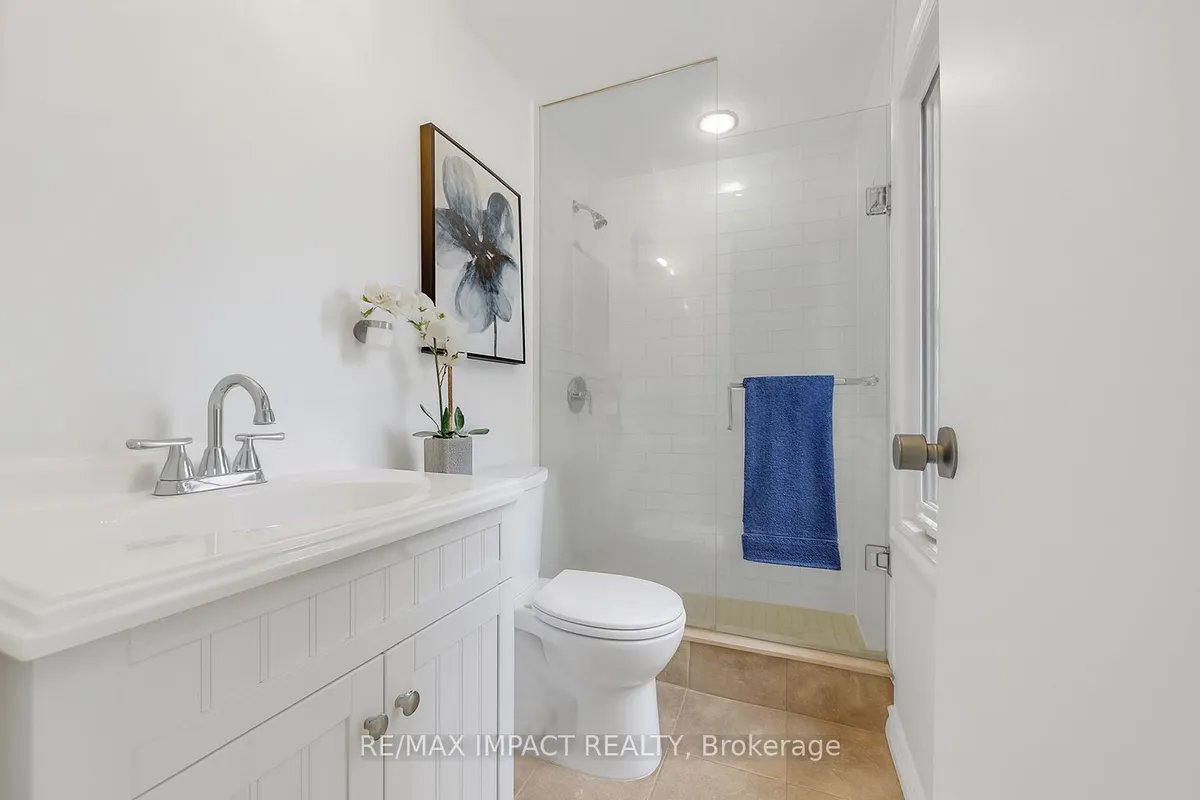 77 Stuart Road, ON L1E 2A2