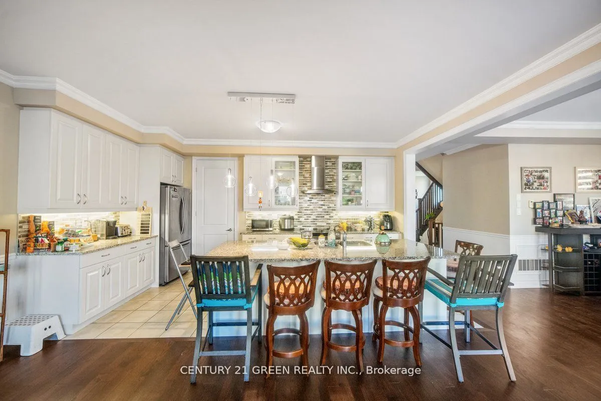 9 Coates Of Arms Lane, ON L1T 3S2