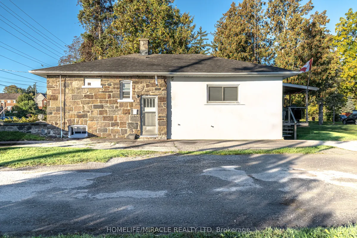 1898 Kingston Road, ON L1V 1C8