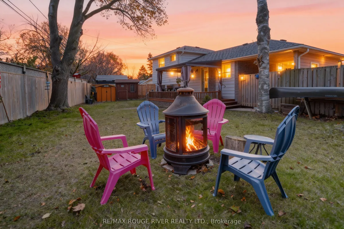 1277 Trellis Court, ON L1W 1J2