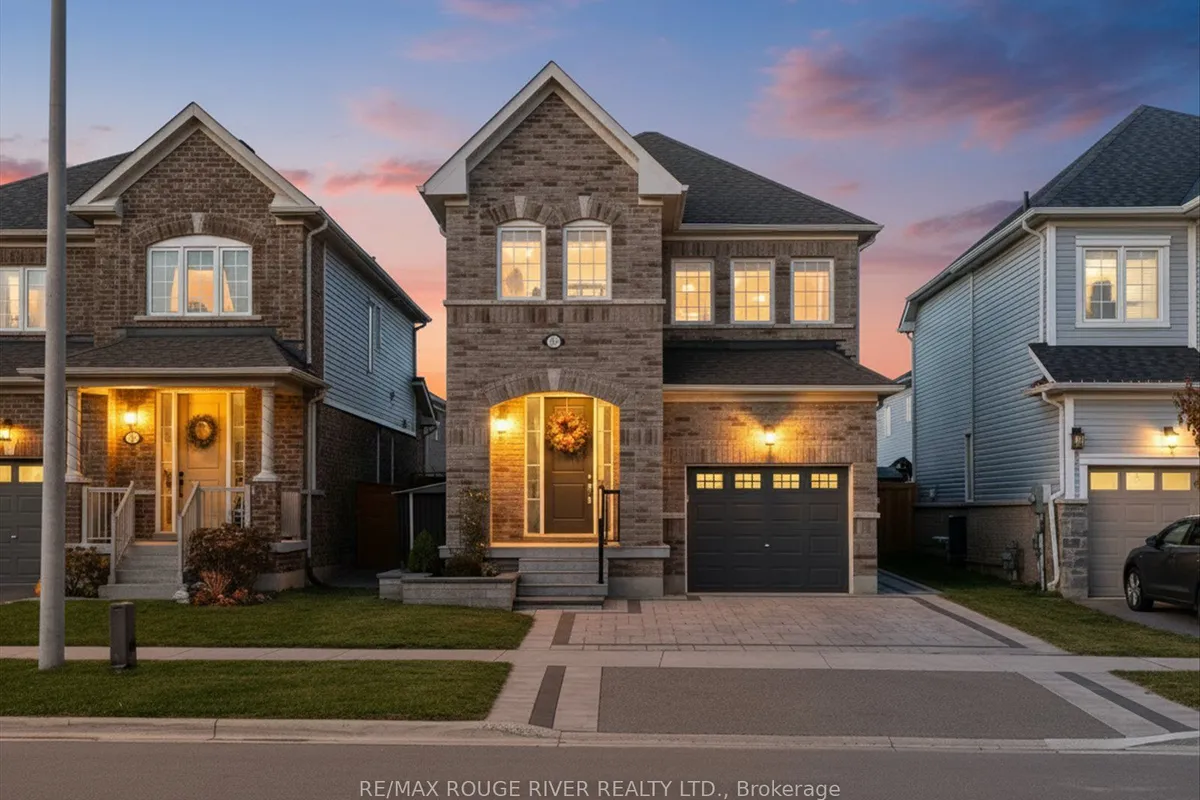 212 Ronald Hooper Avenue, ON L1C 7E3